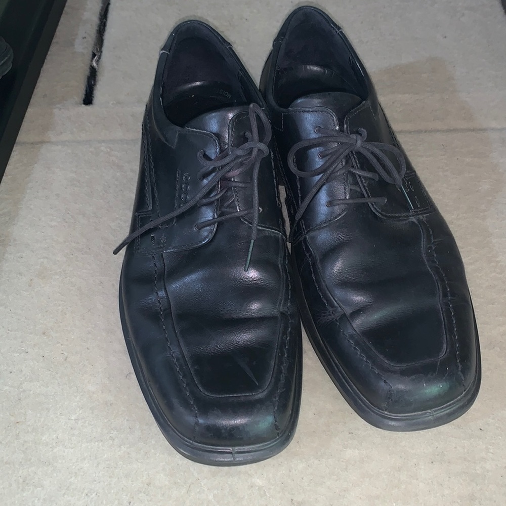 ecco dress shoes